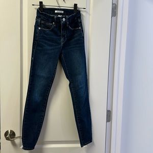 Good American Good Legs Skinny Crop Jenas, size 24